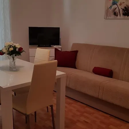 Ruzica Apartmán Mirce