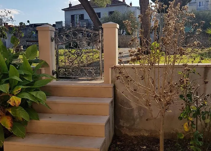 Ruzica شقة Mirce