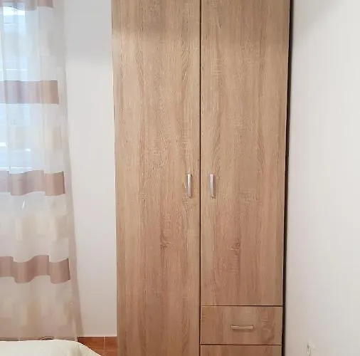 Ruzica شقة Mirce