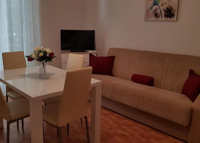 Ruzica شقة Mirce